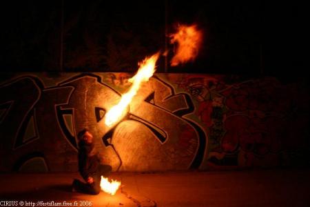cracheur de feu